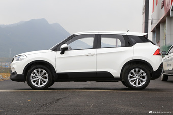 2015款中华V3 1.5L自动智能型