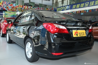 2011款悦动1.6L自动顶级型图片