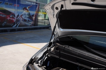 2015款瑞风M3 1.6L手动豪华智能型