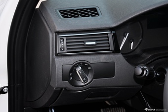 2015款观致3都市SUV 1.6T自动炫动派