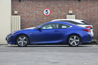 2016款雷克萨斯RC 2.0T自动200t F SPORT极致版