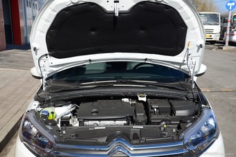 2016款雪铁龙C4世嘉1.6L手动豪华型图片