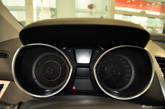 2013款朗动1.6L自动领先型