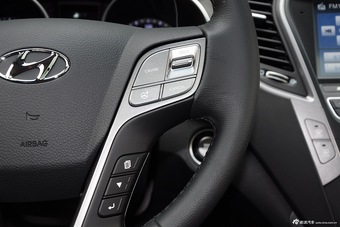 2015款全新胜达2.4L自动两驱GLS