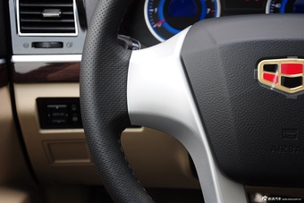 2015款吉利EC8 2.0L自动精英型