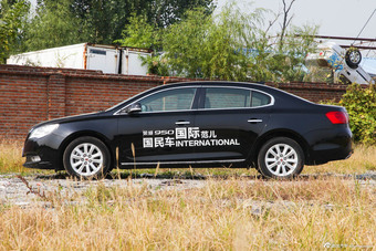 2012款荣威950 2.0L COM舒适版