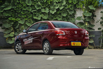 2013款宝骏630 1.5L手动精英型