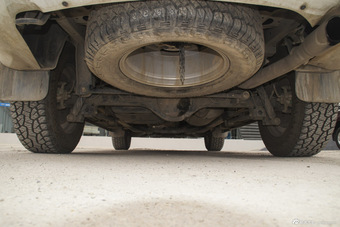 2015款五十铃mu-X 3.0T自动尊享型7座