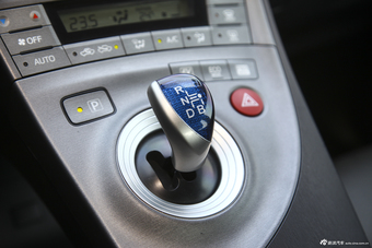 2012款普锐斯1.8L自动豪华先进版