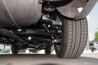 2015款奥迪Q7 35TFSI进取型