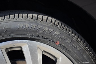 2016款奔腾B90 1.8T自动尊贵型十周年纪念版