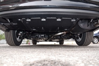 2016款凯美瑞2.0L自动十周年纪念领先版