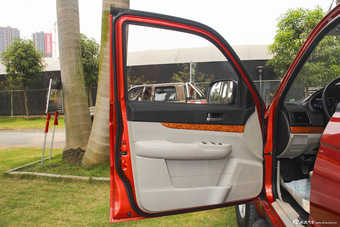 2014款威虎G3 2.8T两驱柴油VP泵实用型中双