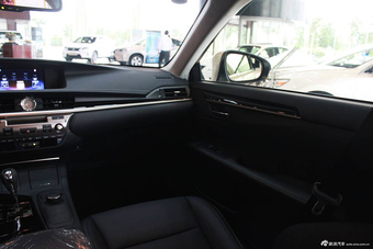 2014款雷克萨斯ES250到店实拍