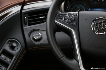 2014款君越2.0T SIDI自动精英技术型