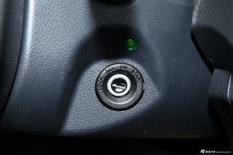 2014款福美来M5 1.6L手动时尚型