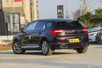 2015款DS 5 1.6T自动雅致版THP160