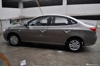 2011款悦动1.6L手动舒适型