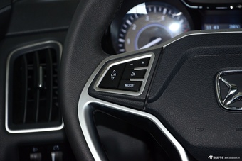 2016款驭胜S350 2.0T自动两驱汽油超豪华版5座