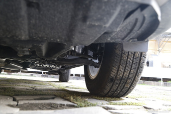 2014款长安CS75 1.8T自动精英型国5