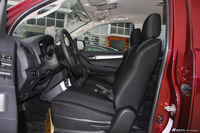 2015款五十铃D-MAX 2.5T手动四驱基本型