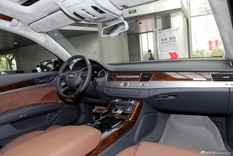 2013款奥迪A8L W12 6.3FSI quattro旗舰型