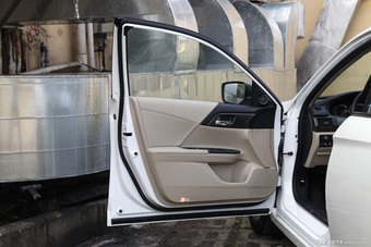 2015款雅阁2.0L自动EX豪华版