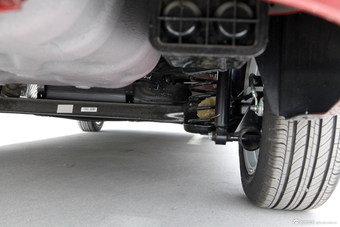 2013款宝骏630 1.5L手动精英型