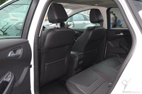 2015款福克斯三厢1.0L GTDi手动超能风尚型