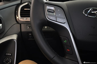 2013款全新胜达2.4L自动两驱GLS