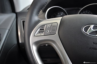 2013款北京现代ix35 2.0GLS 自动两驱智能