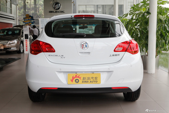 2014款英朗XT 1.6T时尚运动型