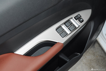 2015款比亚迪F3节能版1.5L手动标准型