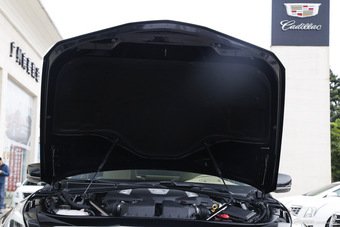 2016款凯迪拉克CT6 3.0T自动40T铂金版