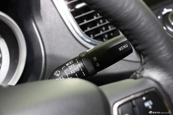 2014款奔腾B90 1.8T自动豪华型到店实拍