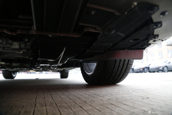 2014款君越2.0T SIDI自动精英技术型