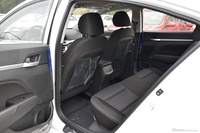 2016款领动 1.6L自动智炫精英型