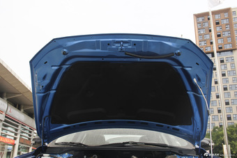 2016款翼神1.8L 手动黑白复刻版