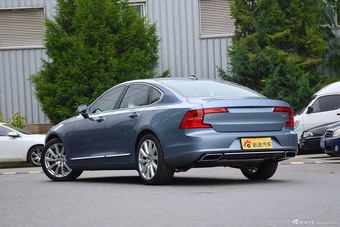 2016款沃尔沃S90 2.0T T6 AWD智雅版