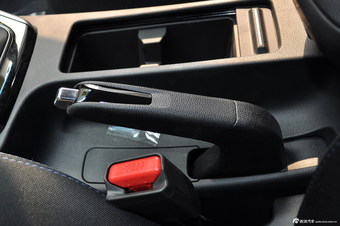 2012款朗动1.6L手动领先型