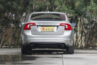 2016款沃尔沃S60L 1.5T自动 T3智行版