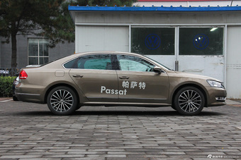 2014款帕萨特2.0T DSG御尊导航版