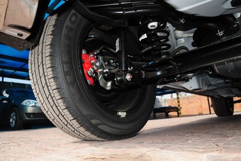 2015款哈弗H1 1.5L自动尊贵型