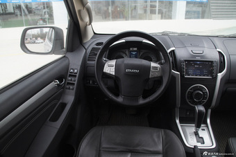 2015款五十铃mu-X 3.0T自动尊享型7座