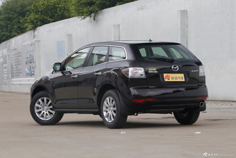 2014款马自达CX-7 2.5L自动两驱时尚版