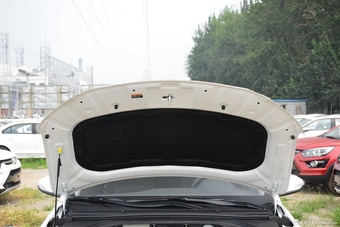 2016款领动 1.6L自动智炫精英型