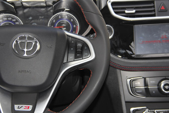 2016款中华V3 1.5T手动旗舰型