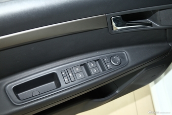 2014款荣威350 1.5L手动迅捷版