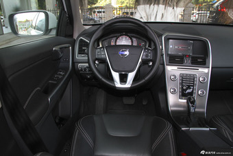 2015款沃尔沃XC60 2.0T T5 AWD智驭版