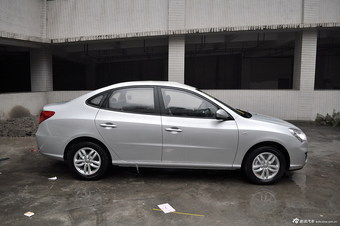 2011款悦动1.6L手动舒适型